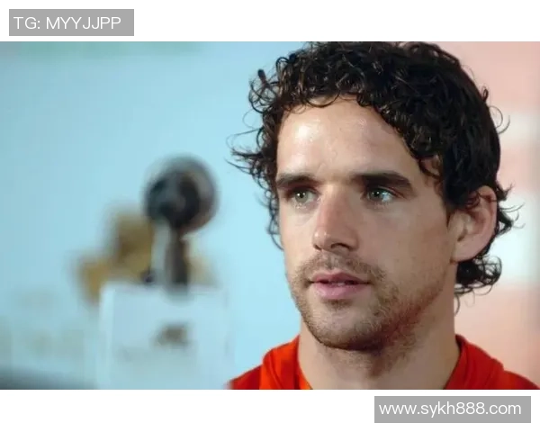 哈格里夫斯：枪手具有英超最尖端的四名边卫，其间廷贝尔最强